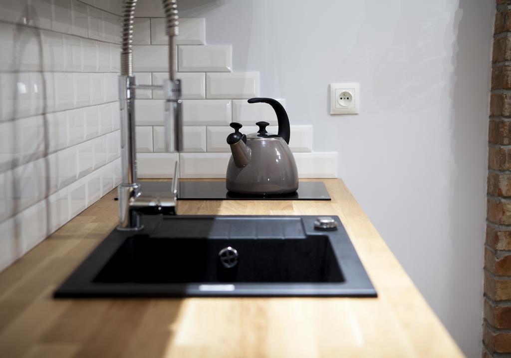 Homewell Apartments Pod Szczerbatym بوزنان الغرفة الصورة